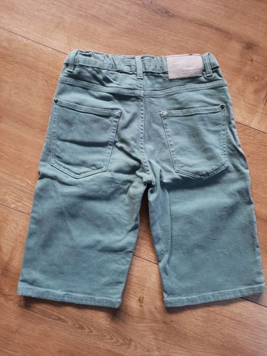 Krótkie spodenki ZARA 152
