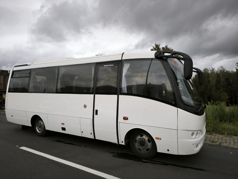 Autocarro Toyota Óptimo Mini Autocarro 4.1 D4D 28 Lugares