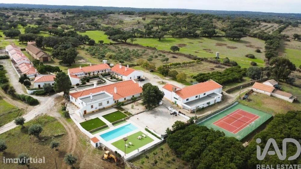 Propriedade T25 em Nossa Senhora da Graça de Póvoa e Meadas