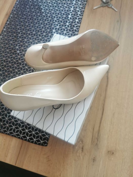 Sprzedam buty damskie roz 37