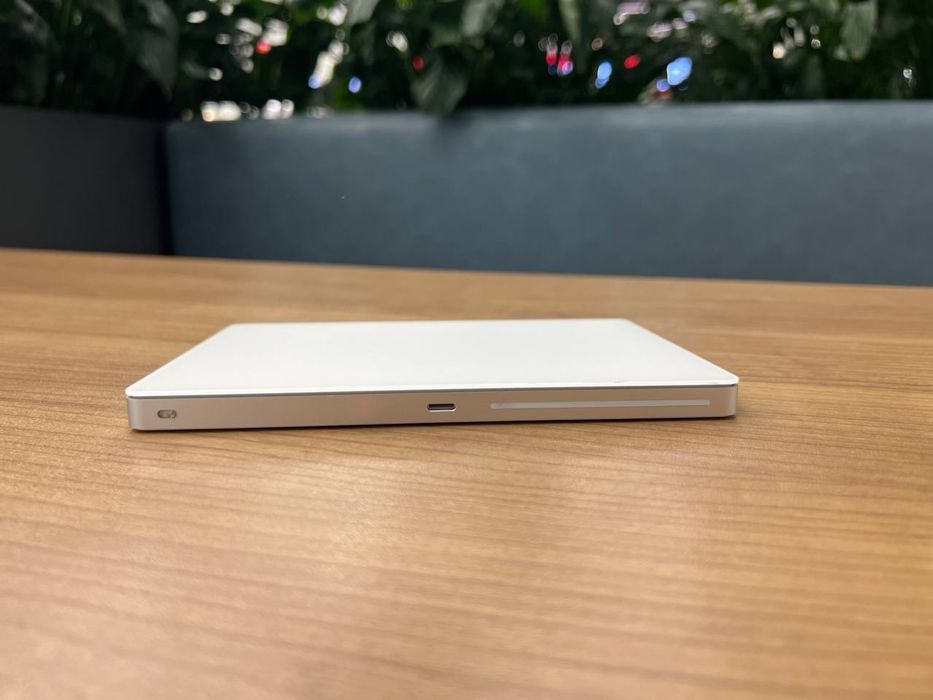 ★Apple純正　Magic Trackpad 2　超美品 Apple Magic Trackpad 2 ホワイト A1535 純正品