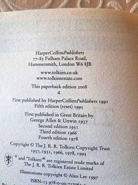 J R R Tolkien - The Hobbit - Paperback edition 2008 ENG