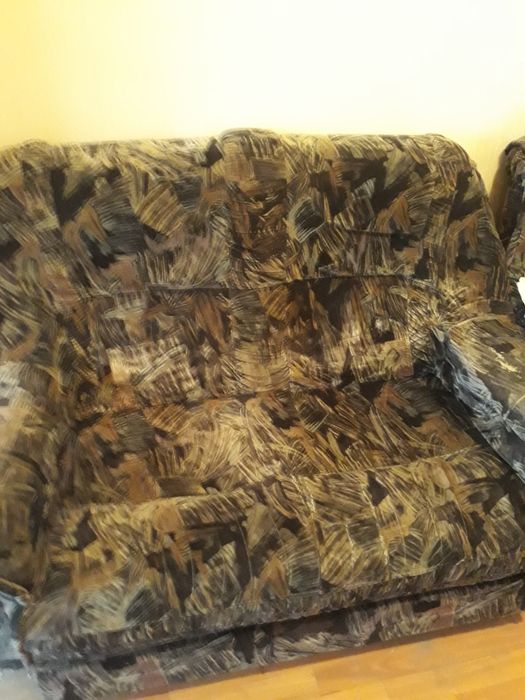 Продается диван велюровый