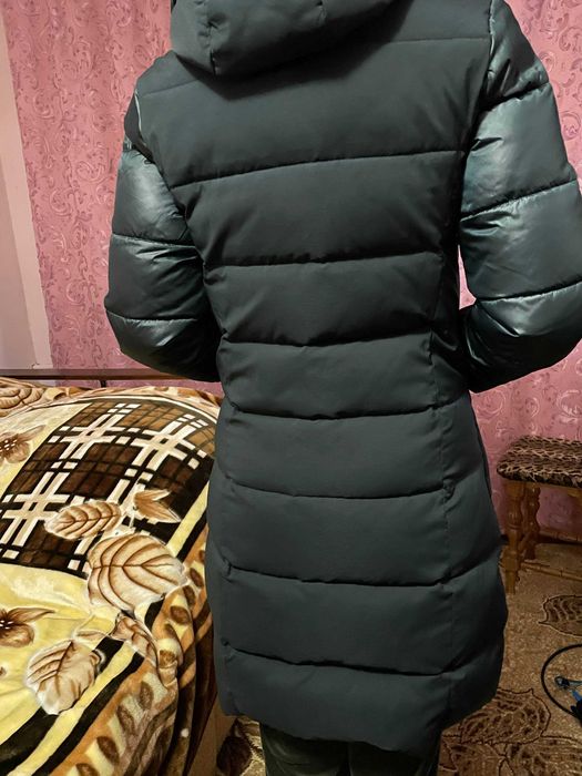 Нова жіноча куртка