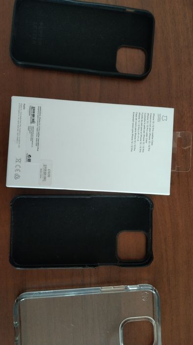 Чохол на IPHONE 12 , Pro Б/У