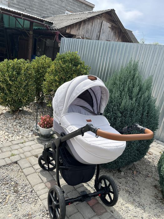 Дитяча коляска 3в1