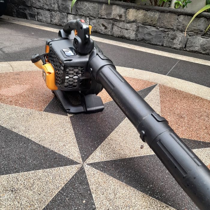 Soprador McCulloch Husqwarna 26cc
Velocidade max do ar m/s : 89
Fluxo