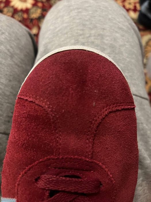 Замшевые кеды Adidas gazelle 2010 года и Adidas Jeans 2019 года