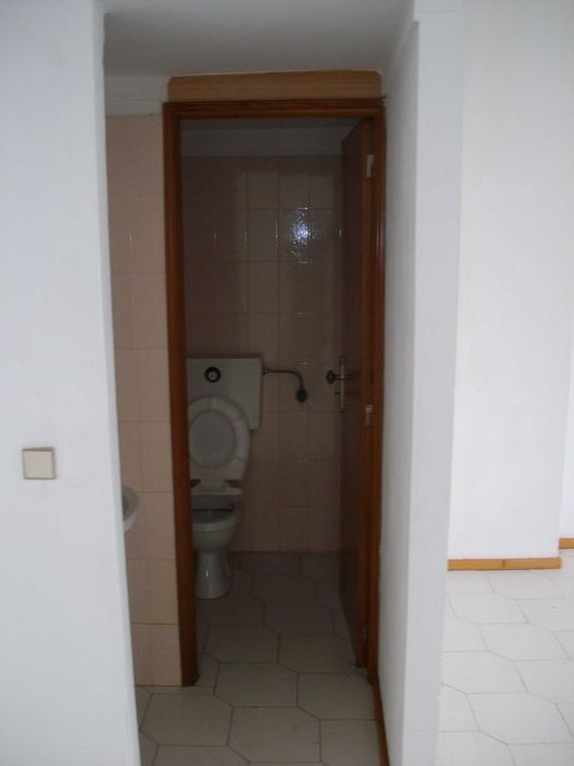 Oportunidade de Investimento – Loja Comercial em Arcozelo, Barcelos