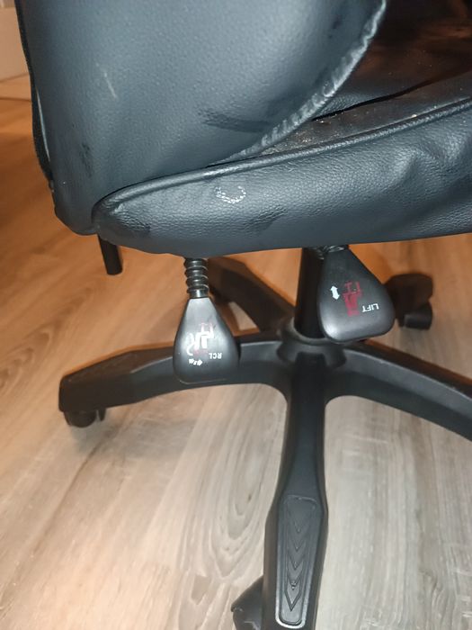 Cadeira Gaming  preta