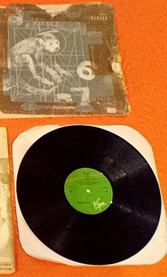 4:albuns pop com as capas com alguns defeitos ( ngociavel )