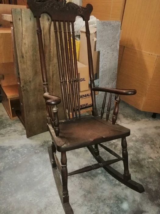 Cadeira de baloiço renascentista