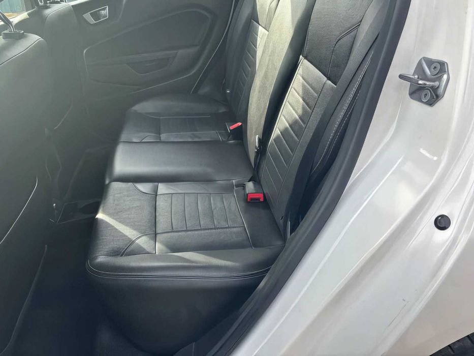 Ford Fiesta      2016