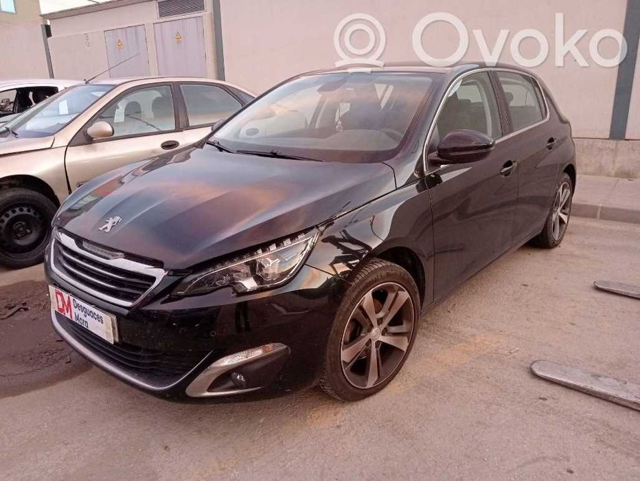 Бампер Peugeot 308 розборка шрот