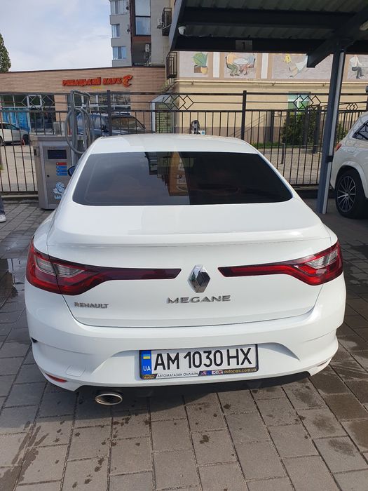 Автомобіль Рено Меган 4