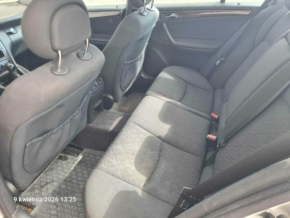 MERCEDES C270 ładny stan automat 2002r