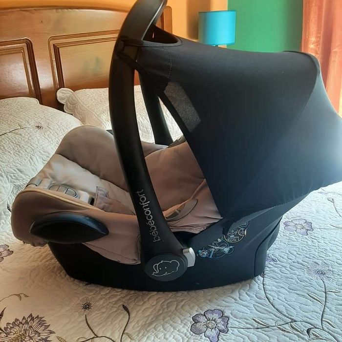 Ovo Bebeconfort com cobertura