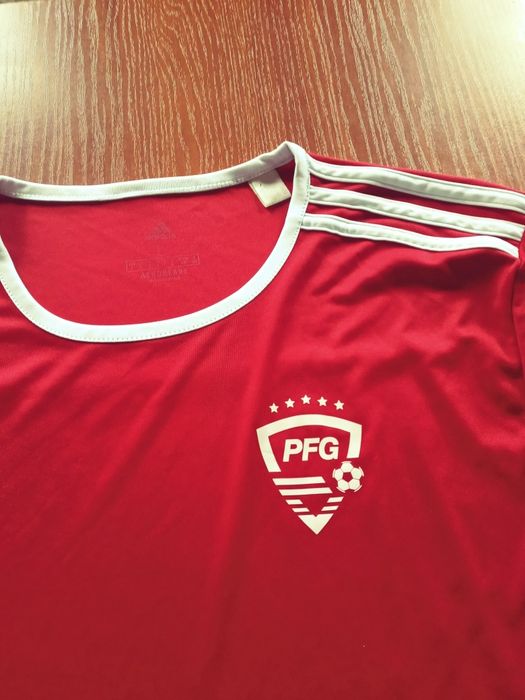 Koszulka czerwona sportowa Adidas PFG