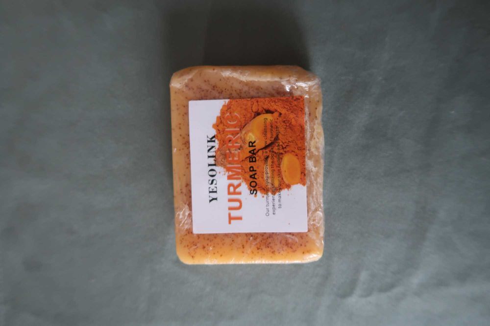 mydło z olejami kurkumy i imbiru żółte do rąk łazienki kosmetyki