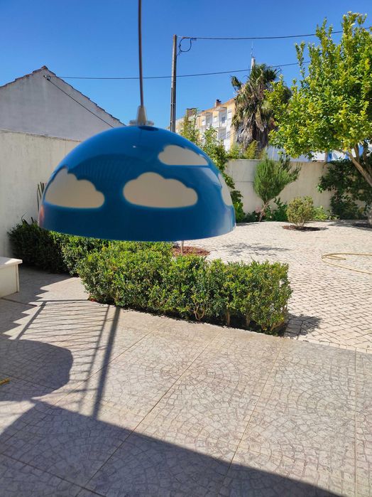 Candeeiro de teto para quarto de criança