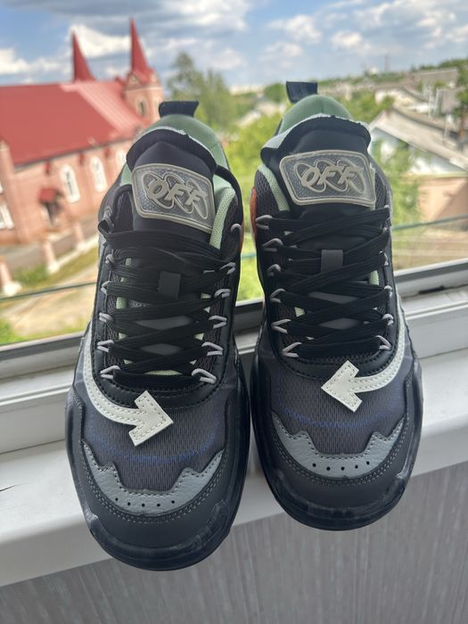 Off-White Odsy-1000 42