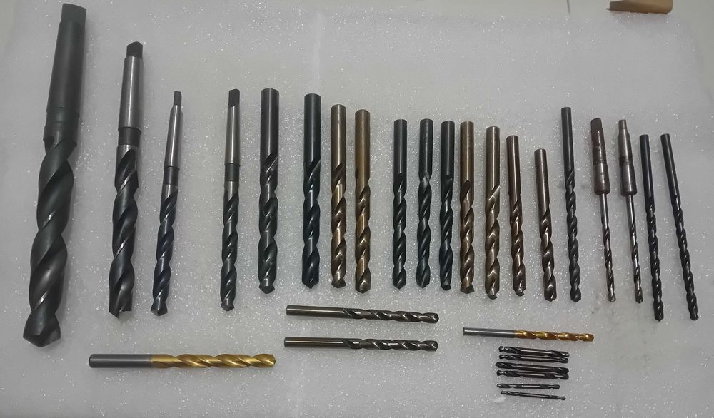 Conjunto de 30 brocas novas. Boa qualidade