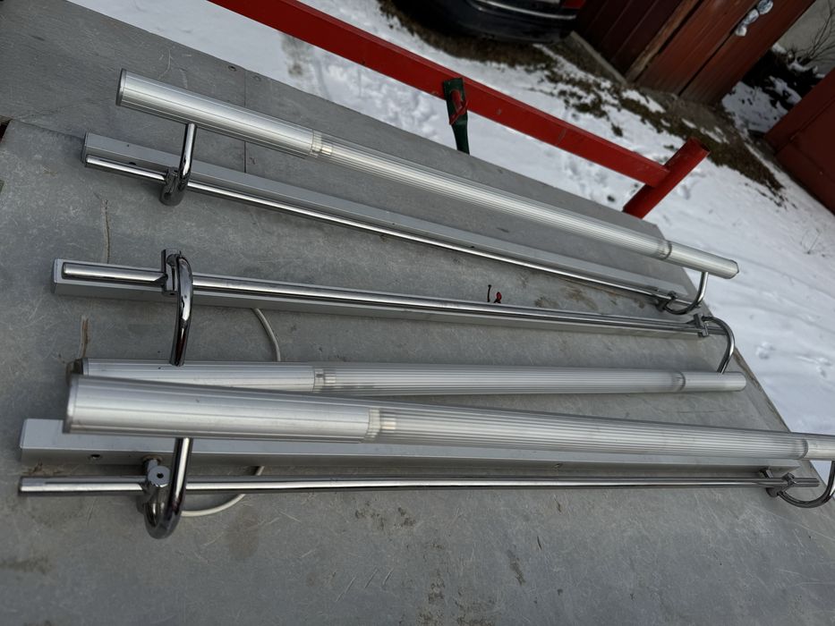 Світильники для картин