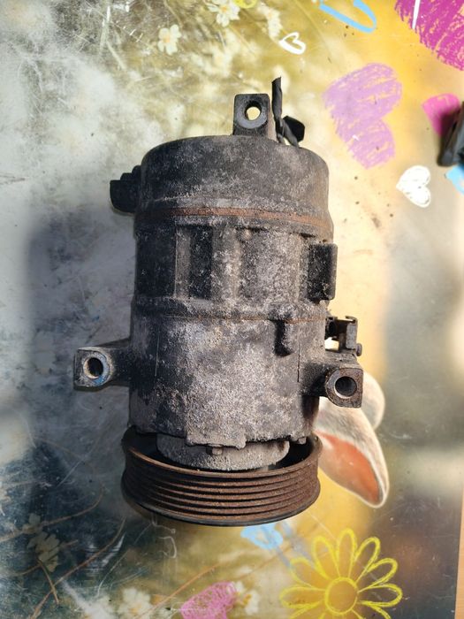 Sprężarka klimatyzacji D4HA 2.0 crdi Hyundai Kia