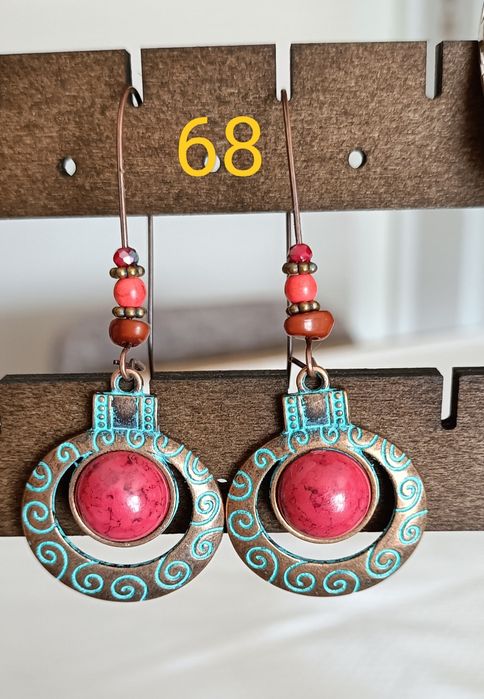 Brincos novos diversos