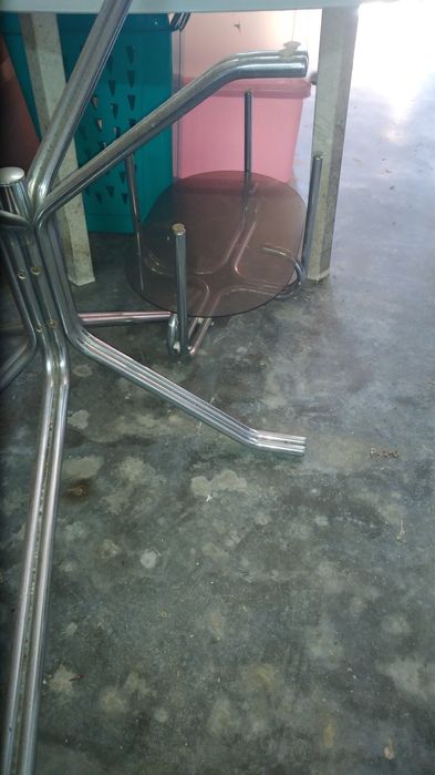 Mesa de vidro de jantar + 6 cadeiras *oportunidade*