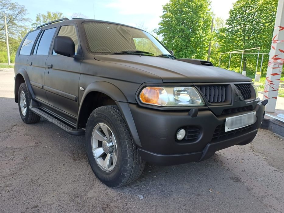 Mitsubishi Pajero Sport 2,5, механіка, в дуже хорошому стані