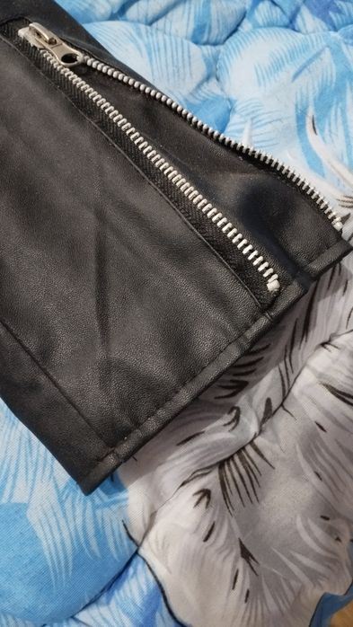 Кожаная косуха, рок, панк, с шипами