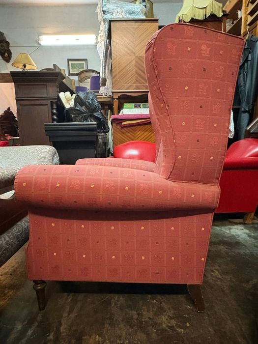 Cadeirão de orelhas