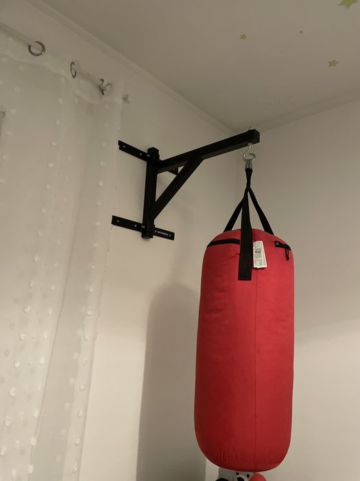 Vendo Saco de Boxe Com Suporte