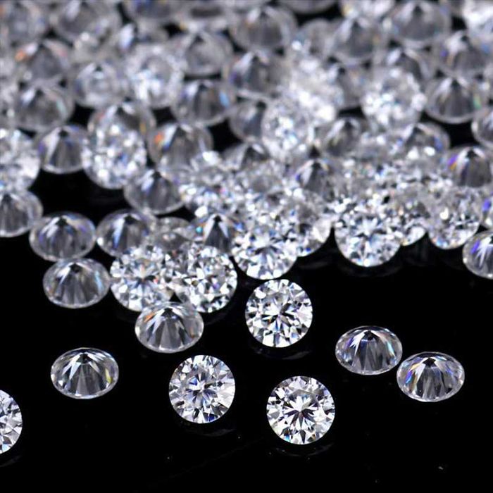 Diament Moissanit Brylant 6mm-0.8CT VVS1-D