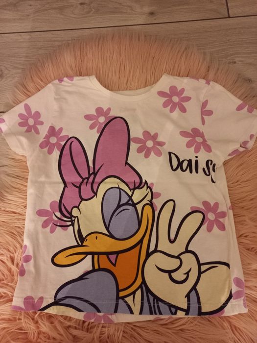 2 sztuki bluzek na krótki rękaw w rozmiarze 122