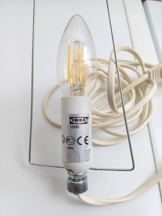 Candeeiro de mesa de papel de arroz da IKEA, com lâmpada incluída