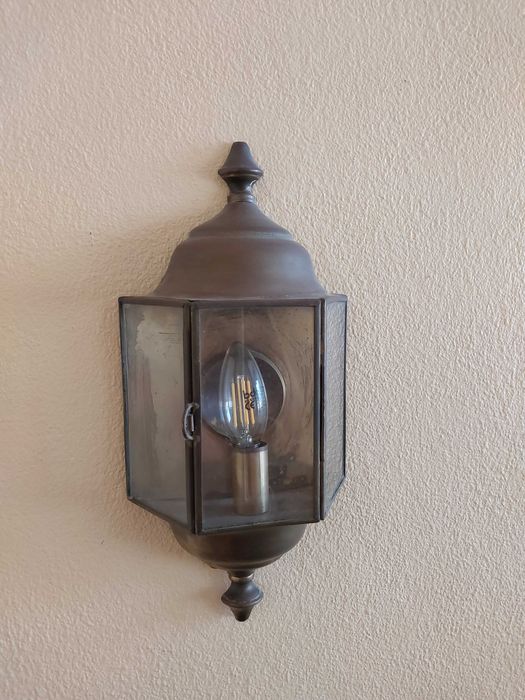 Candeeiro vintage de parede em latão