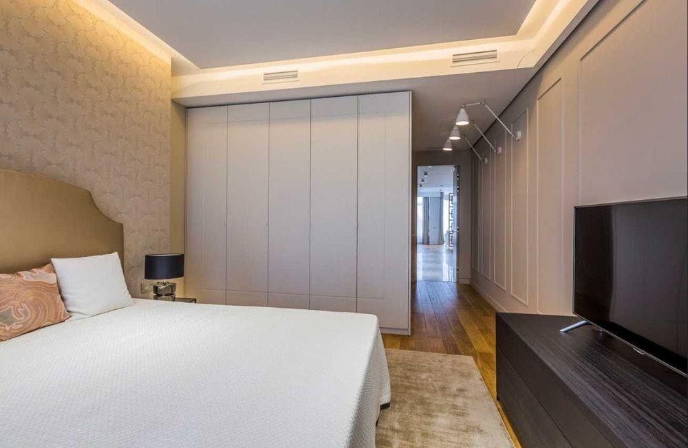 ЖК Riviera Riverside 3-к з Дизайнерським ремонтом  120 м2  Окіпної 18