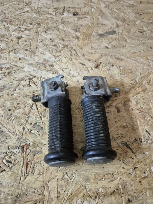 Stopki podnozki pasażera mz etz 150