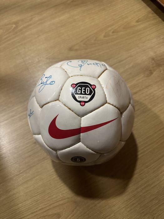 Bola Nike Geo Sparta assinada