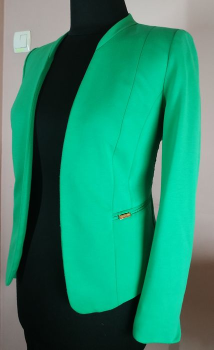 Піджак жіночний, зеленого кольору 36 / S / 44,  38 / M / 4