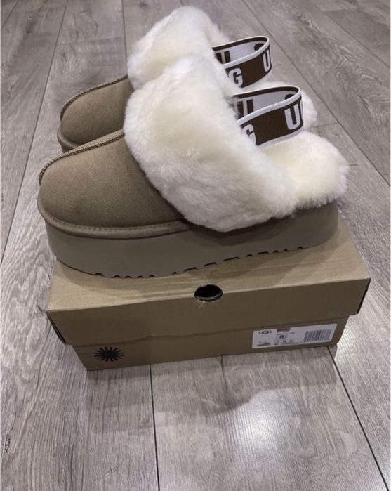 Жіночі Замшеві уггі на платформі UGG W FUNKETTE кольору кемел