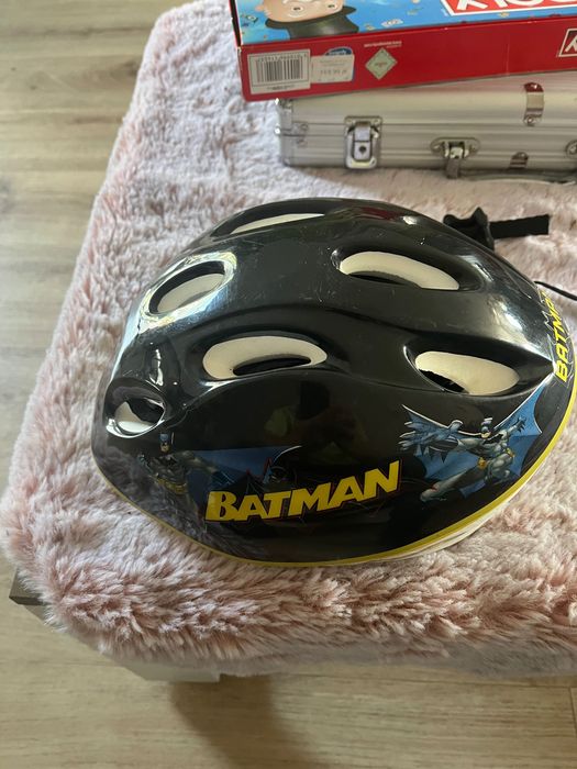 kask rowerowy batman