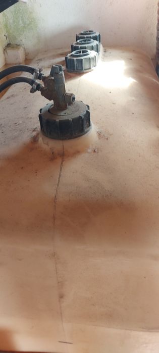 Vendo depósito de 1000 L