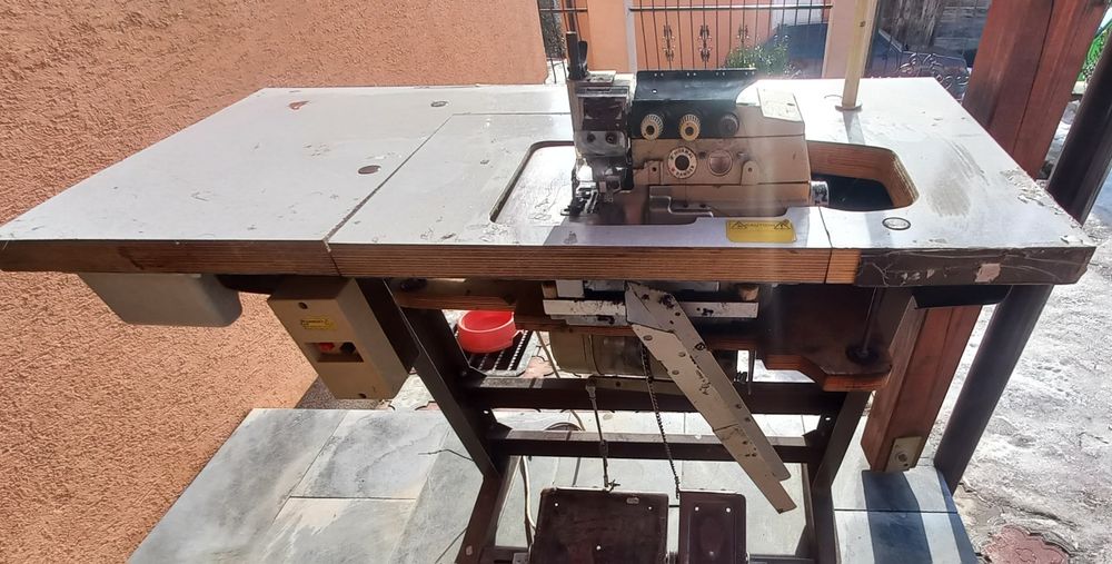 Продам оверлок .