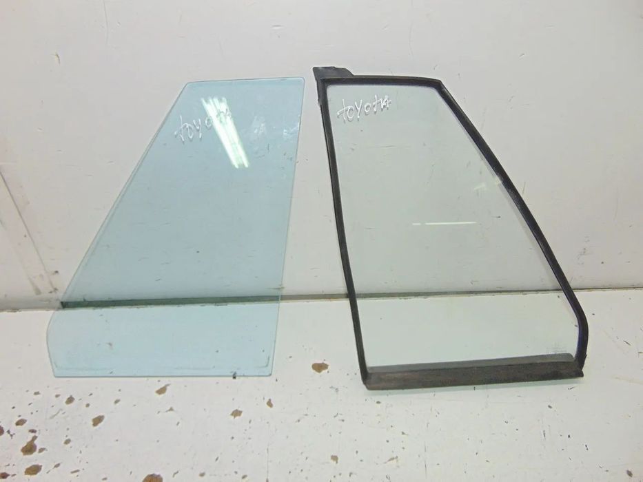 Toyota vidros triangulares