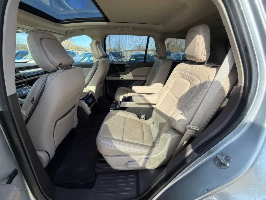 Lincoln Aviator      2020