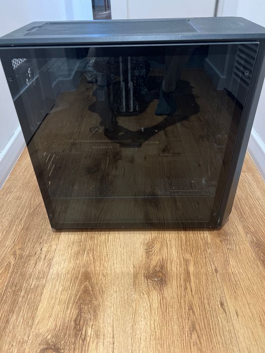 Komputer stacjonarny gamingowy