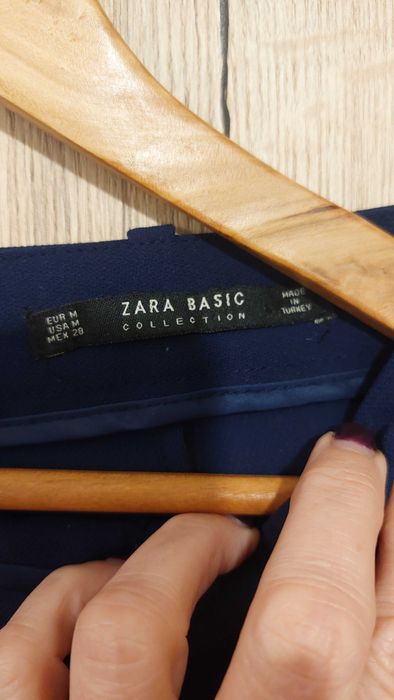 Zara granatowa spódnica żorżeta zakładka wygodna kieszenie nowa